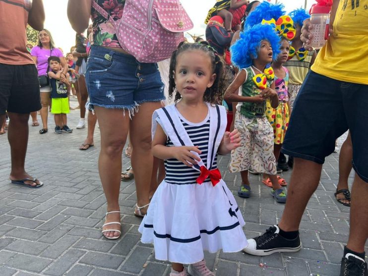 Domingo de Carnaval teve bloquinho para crianças e festa pelos quatro cantos da cidade 41