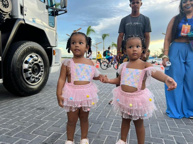 Domingo de Carnaval teve bloquinho para crianças e festa pelos quatro cantos da cidade 45