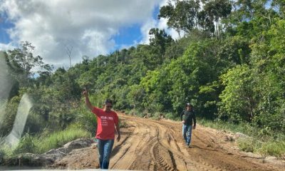 Prefeito de Belmonte visita patrolamento da estrada do Projeto Unidos em Cristo 42
