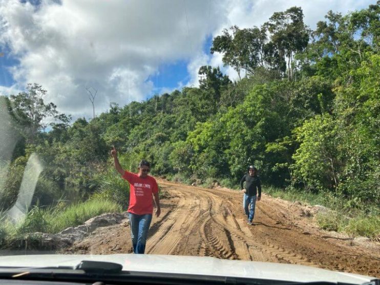 Prefeito de Belmonte visita patrolamento da estrada do Projeto Unidos em Cristo 10