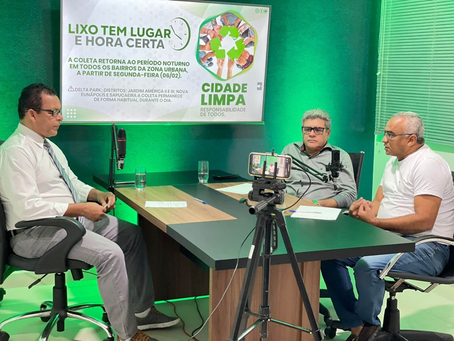 Coleta de lixo noturna é anunciada no Eunápolis Pod+, o podcast do oficial do município 10