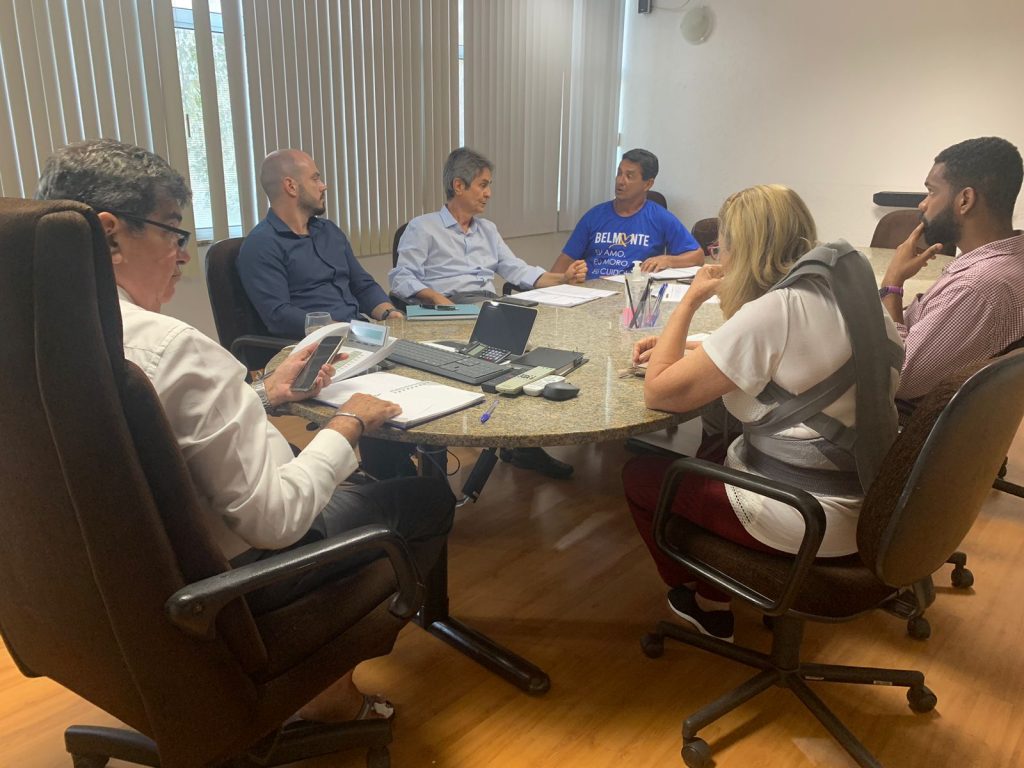 Prefeito Bebeto Gama visita Seinfra em busca de recursos para o município 6