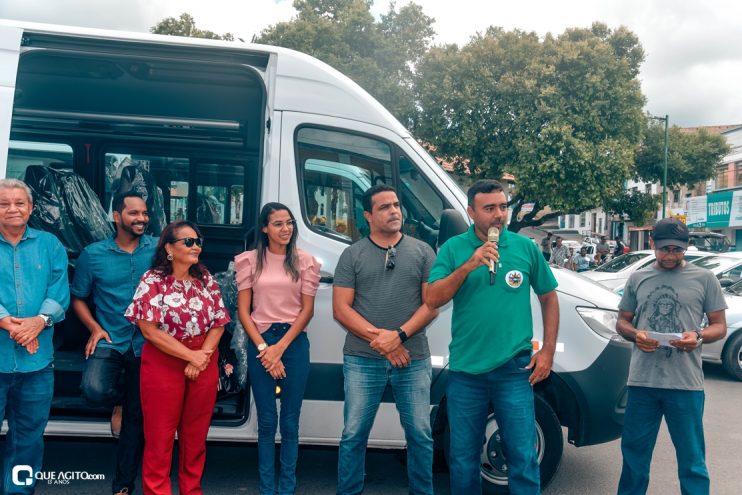 Governo de Itagimirim entrega três novos veículos e reforça a frota das secretarias municipais 81
