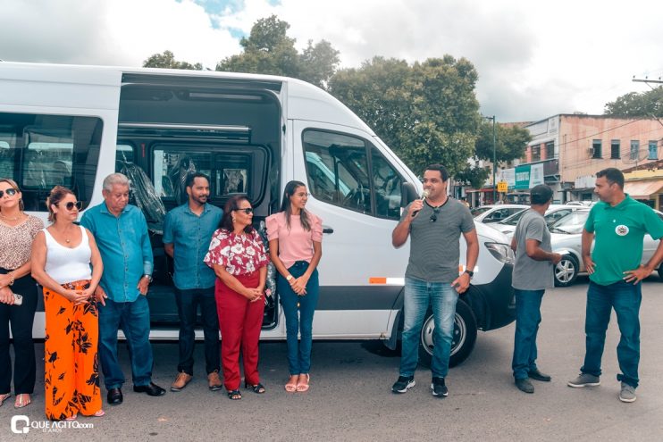 Governo de Itagimirim entrega três novos veículos e reforça a frota das secretarias municipais 87