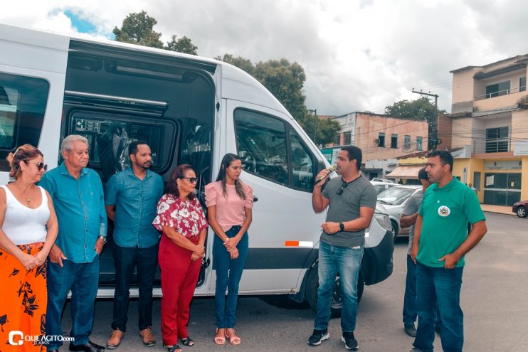 Governo de Itagimirim entrega três novos veículos e reforça a frota das secretarias municipais 91