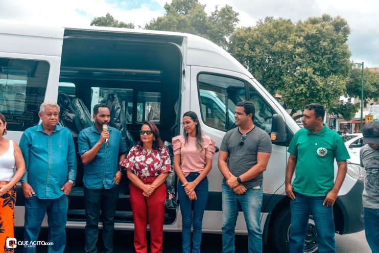 Governo de Itagimirim entrega três novos veículos e reforça a frota das secretarias municipais 99