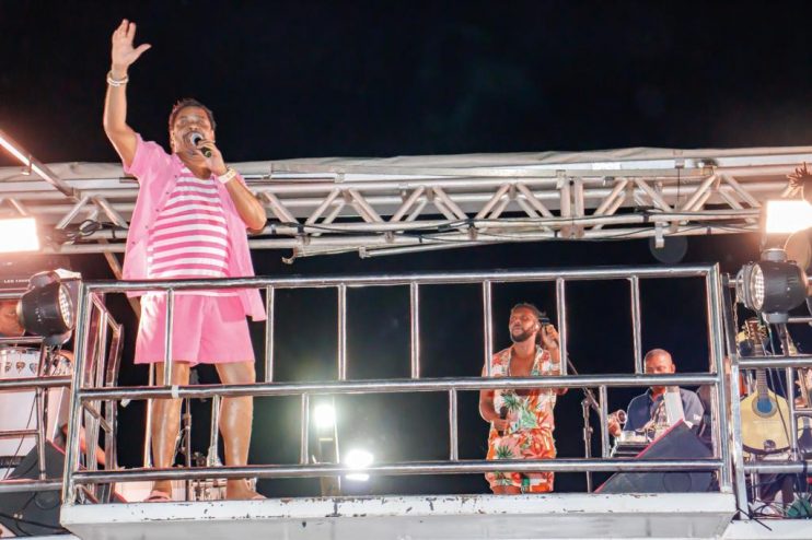SAIDEIRA NA PASSARELA DA CULTURA FECHA CARNAVAL DE PORTO SEGURO COM CHAVE DE OURO 41