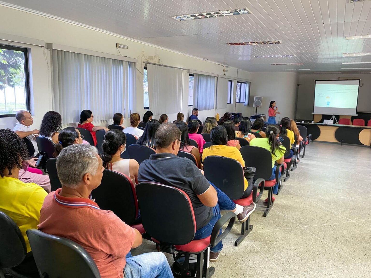Prefeitura de Eunápolis e COREN realizam capacitação para profissionais de saúde Prefeitura de Eunápolis e COREN realizam capacitação para profissionais de saúde 4