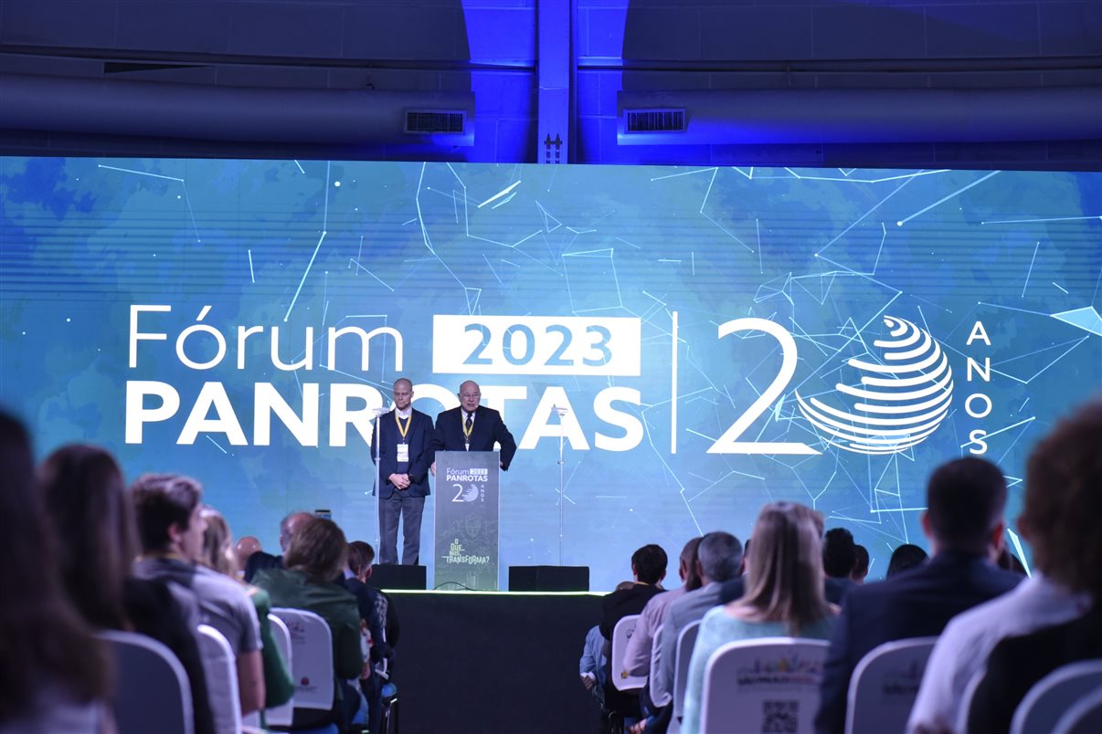 20º FÓRUM PANROTAS PROPORCIONA PROMOÇÃO DE PORTO SEGURO 22
