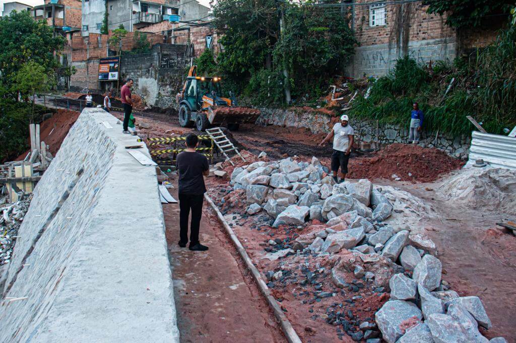 Prefeito Jânio Natal vistoria obras na Ladeira do Paraguai 7