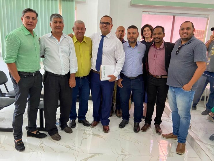 Governo de Itagimirim entrega novos títulos da Reurb e avança para se tornar a primeira cidade do estado com 100% dos imóveis regularizados 53
