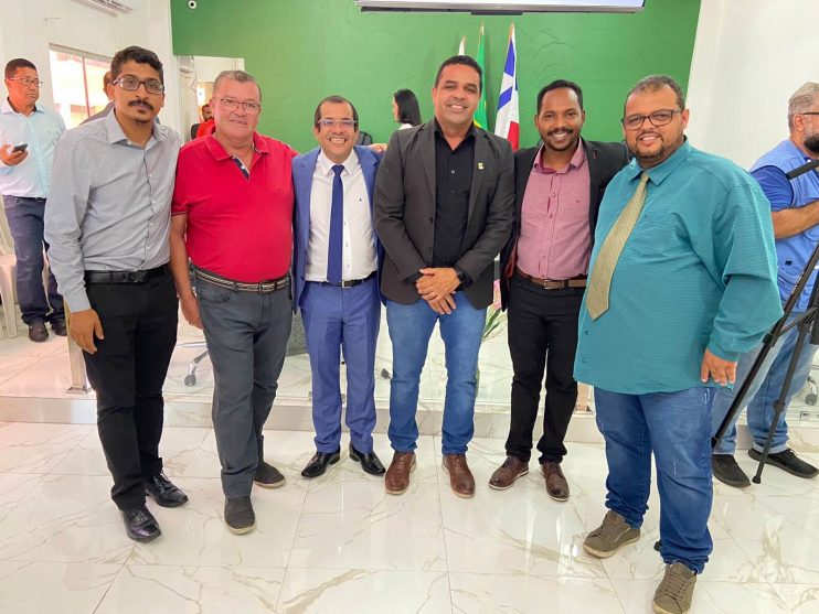 Governo de Itagimirim entrega novos títulos da Reurb e avança para se tornar a primeira cidade do estado com 100% dos imóveis regularizados 54