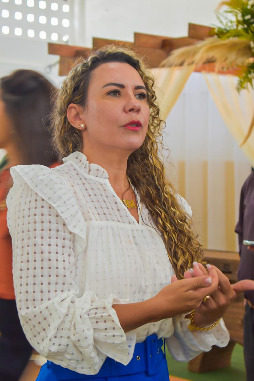 Prefeita Cordélia Torres prestigia primeiro casamento civil coletivo no Conjunto Penal de Eunápolis 41