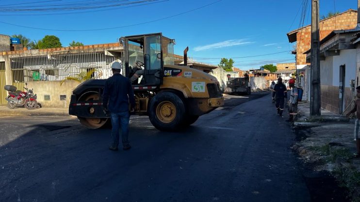 Asfalto beneficia moradores do bairro Parque Ecológico 5