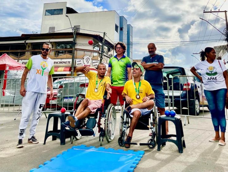 3ª edição da Rua da Alegria recebe centenas de famílias para dia de lazer na Praça do Pequi 42