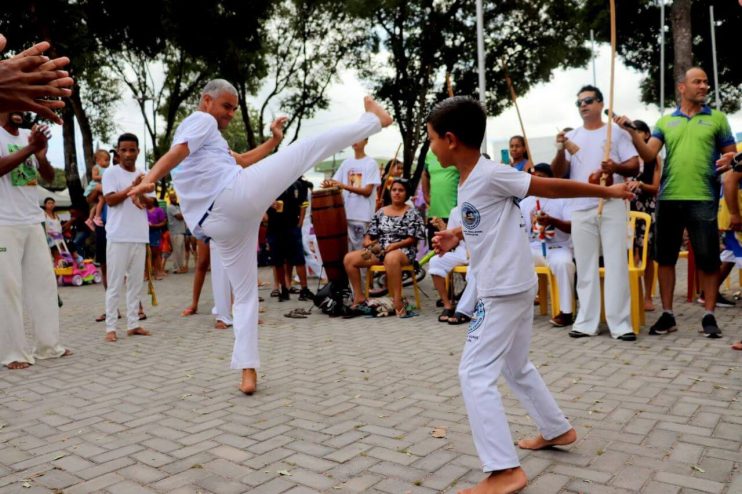 3ª edição da Rua da Alegria recebe centenas de famílias para dia de lazer na Praça do Pequi 36