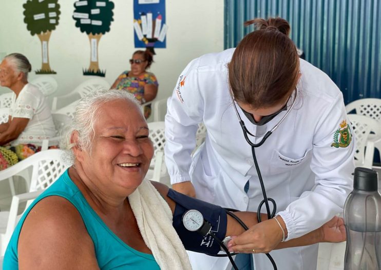 Eunápolis: “Mês da Mulher” reúne serviços de saúde e lazer para usuários do CRAS II 32