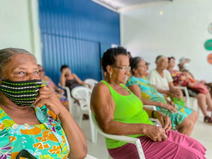 Eunápolis: “Mês da Mulher” reúne serviços de saúde e lazer para usuários do CRAS II 30