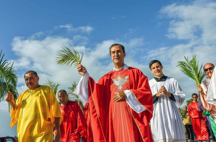 Paróquia Nossa Senhora da Pena promove celebrações da Semana Santa 13