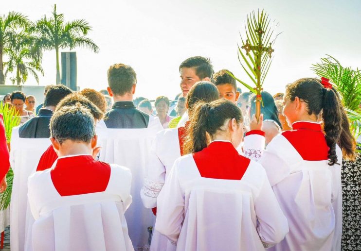 Paróquia Nossa Senhora da Pena promove celebrações da Semana Santa 9