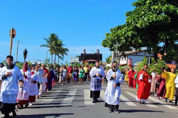 Paróquia Nossa Senhora da Pena promove celebrações da Semana Santa 13