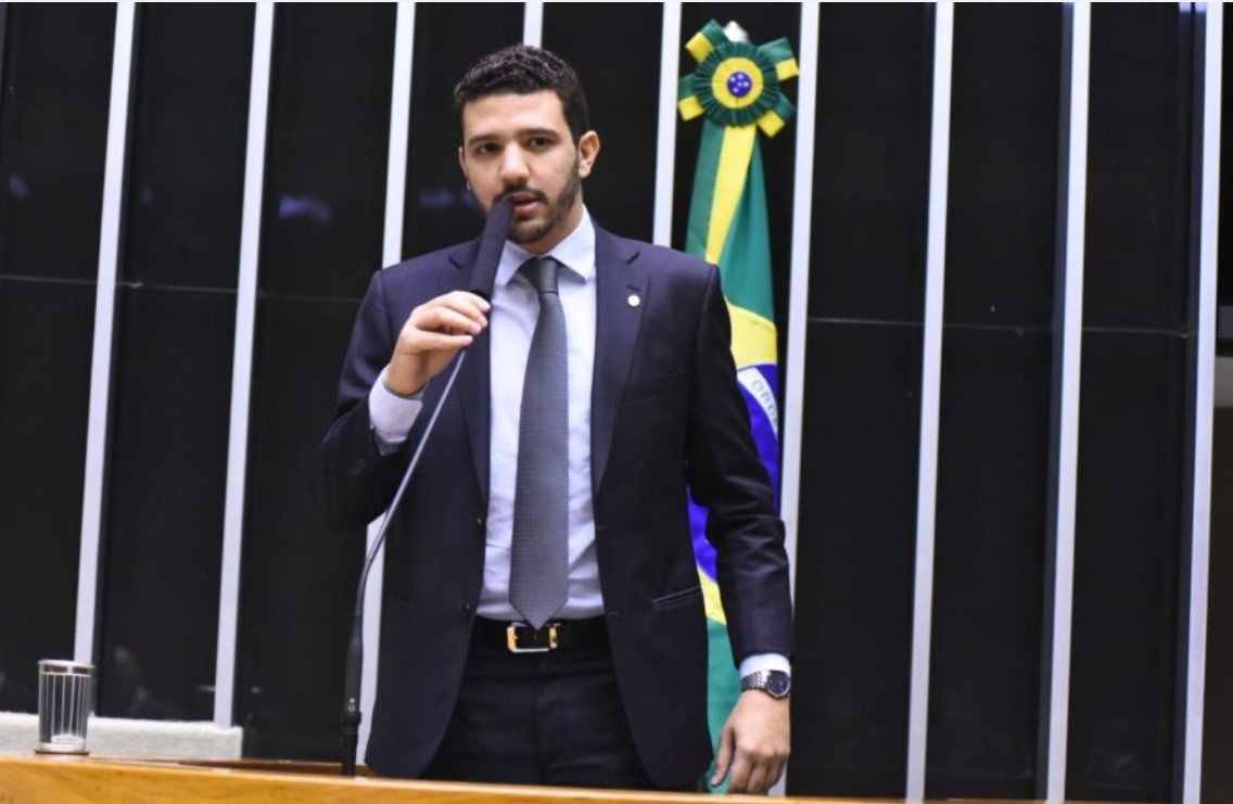 Deputado Neto Carletto cobra informações sobre obras paralisadas e inacabadas na Bahia 5