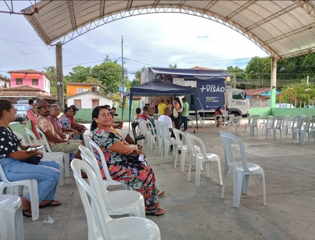 PROJETO MAIS VISÃO, idealizado e realizado pelo Vereador Farofa realizou cerca de 1000 atendimentos 20