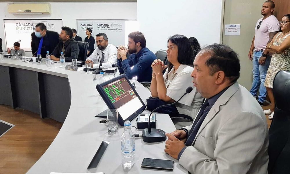 Câmara de Eunápolis adia votação das contas do exercício 2018 da prefeitura de Eunápolis por “quórum baixo”