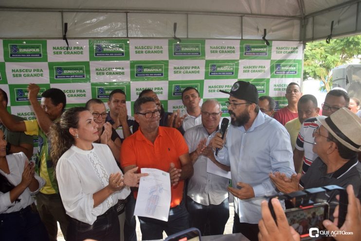 Prefeita Cordélia Torres assina ordem de serviço para pavimentação de 37 mil metros² de ruas do Alecrim II 53