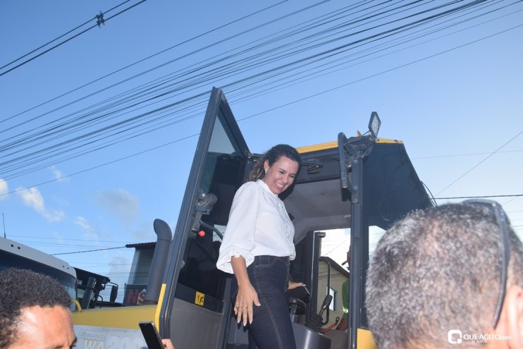 Prefeita Cordélia Torres assina ordem de serviço para pavimentação de 37 mil metros² de ruas do Alecrim II 87