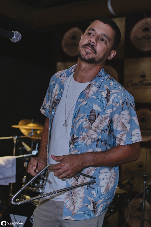 Quinta Nada Básica da Casa Trancoso contou com show de Os Cangaceiros e André Lima & Rafael 20