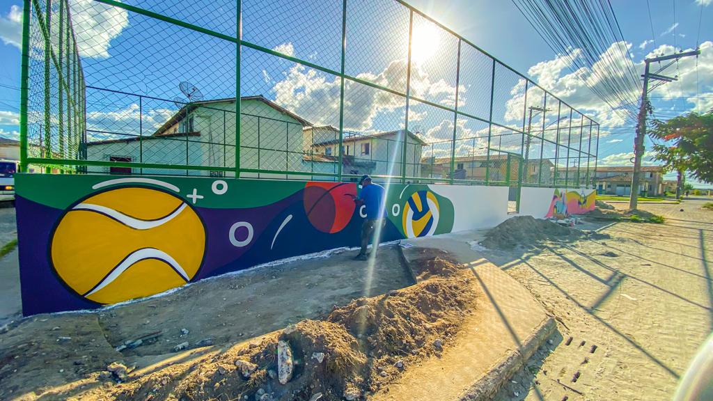 Eunápolis: quadra esportiva do Parque da Renovação está em fase de conclusão 25