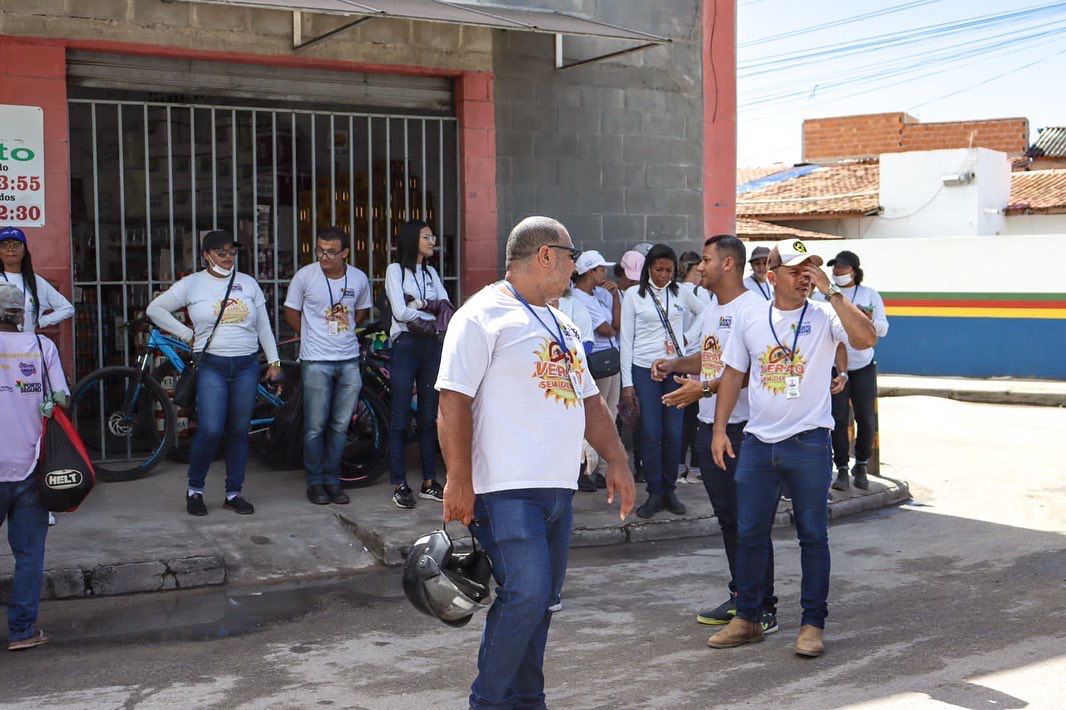 PORTO SEGURO: CONTINUA O FAXINAÇO NOS BAIRROS 11