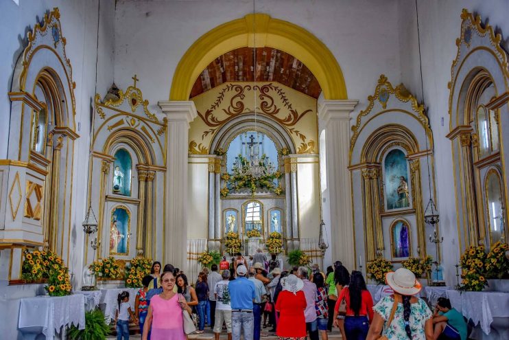 SEMANA SANTA - FIÉIS E TURISTAS ESCOLHEM PORTO SEGURO NO FERIADO 6