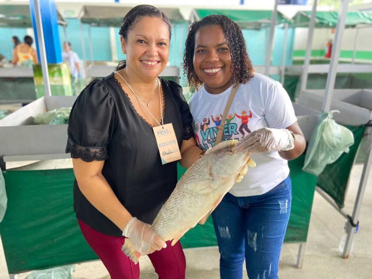 Governo de Itagimirim mantém a tradição e distribui mais de 4 toneladas de peixe para a população 25