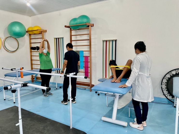 WhatsApp Image 2023-04-13 at 17.00.40 Fisioterapia é destaque no Centro de Especialidades em Saúde de Eunápolis 19