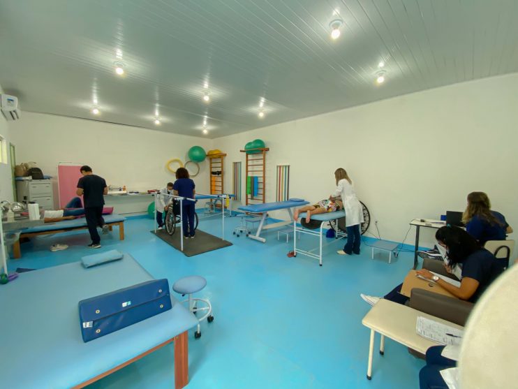 WhatsApp Image 2023-04-13 at 17.14.11 Fisioterapia é destaque no Centro de Especialidades em Saúde de Eunápolis 10