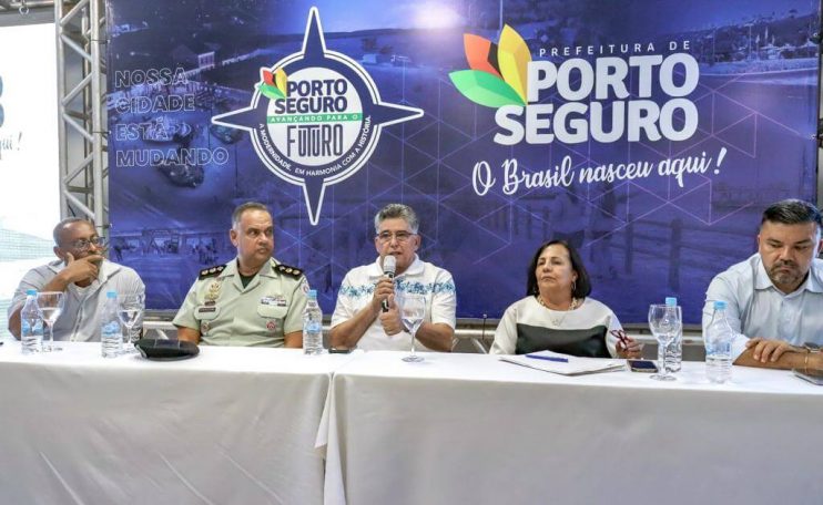 Prefeitura e Polícia Militar reforçam compromisso com a segurança nas escolas 12