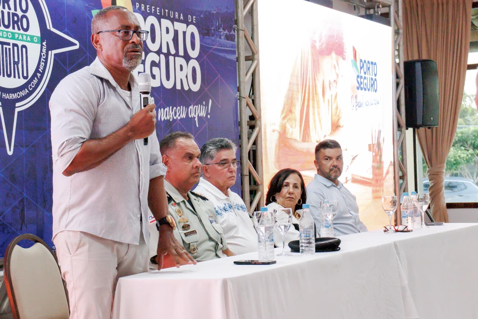 Prefeitura e Polícia Militar reforçam compromisso com a segurança nas escolas 25