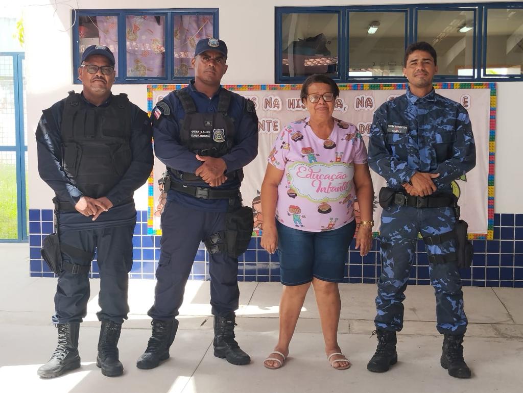 ESCOLA SEGURA - GUARDA CIVIL REALIZA RONDAS OSTENSIVAS 9