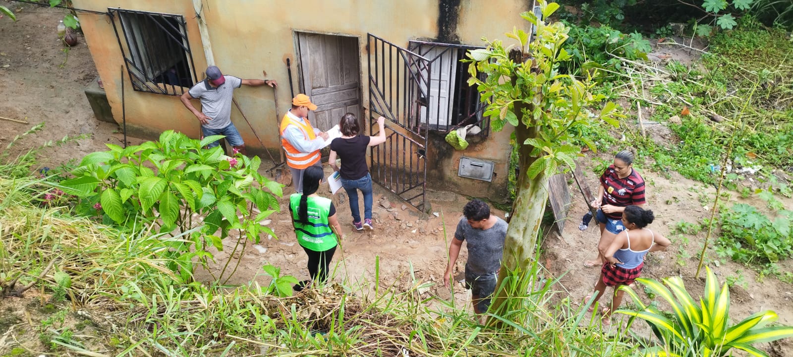 Prefeitura de Eunápolis aciona "força-tarefa" para atender população afetada pelas chuvas 9