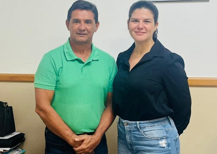 Prefeito Bebeto Gama participa de audiência com a diretora do DIURB na CONDER. 12