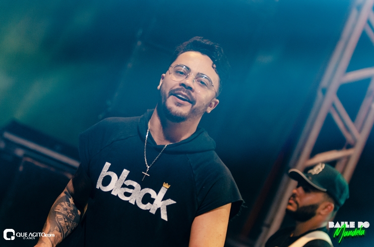 _DSC2566 O Kanalha e Júlio Cardozzo fazem o agito da moçada no Baile do Mandela 329