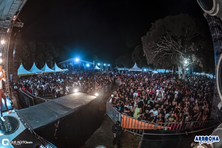 Com ingressos esgotados, Nadson O Ferinha faz grande show no Arrocha Porto 2023 80