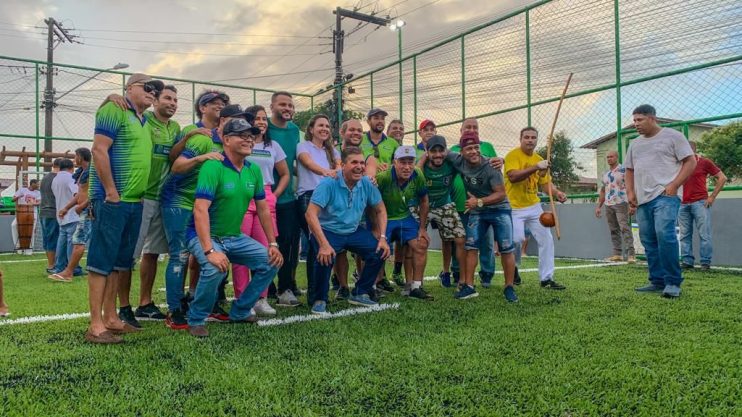 Prefeita Cordélia Torres realiza sonho da população do Parque da Renovação com entrega de quadra esportiva 28
