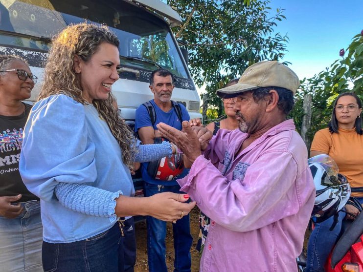 Cordélia Torres atende anseios da população do Km 12 com ordem de serviço de ponte capaz de suportar 30 toneladas 10