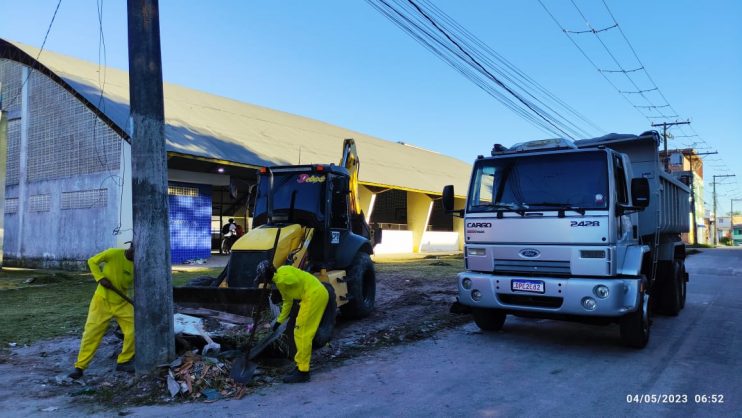 Prefeitura realiza operações de retirada de entulhos em diversos bairros! 5