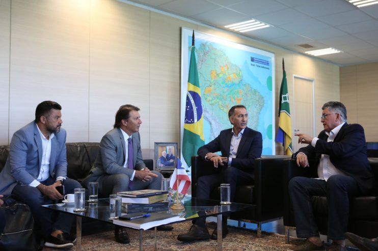 PREFEITO JÂNIO TEM DOIS DIAS DE BOM TRABALHO EM BRASÍLIA 19