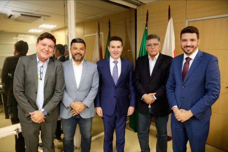 PREFEITO JÂNIO TEM DOIS DIAS DE BOM TRABALHO EM BRASÍLIA 14