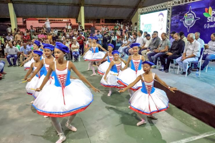 PROJETO JUVENTUDE EM AÇÃO CAPACITA 228 JOVENS DA PERIFERIA 13